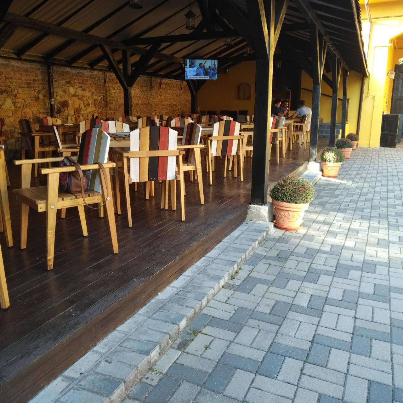 Cristian Inn Zewnętrze zdjęcie