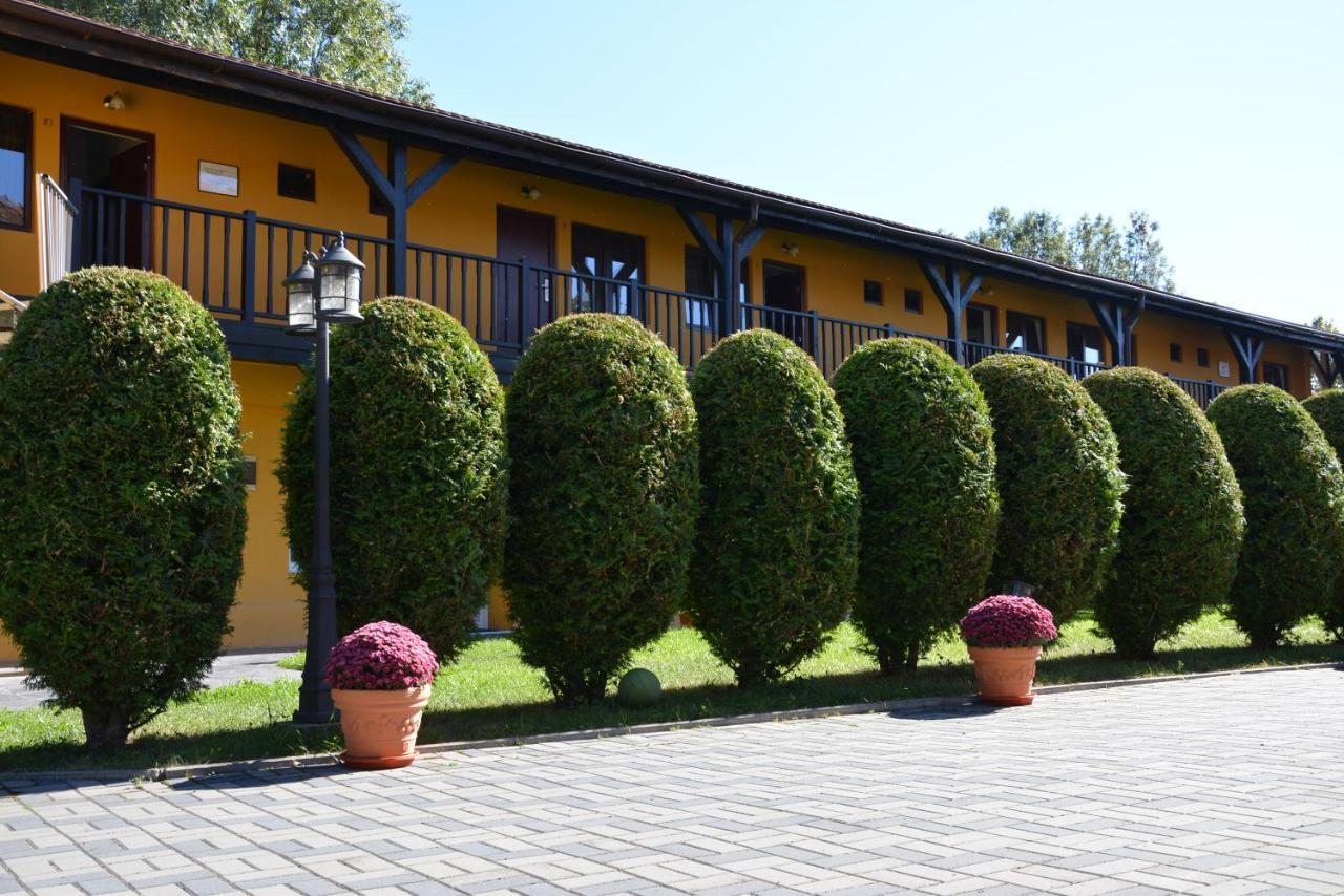 Cristian Inn Zewnętrze zdjęcie