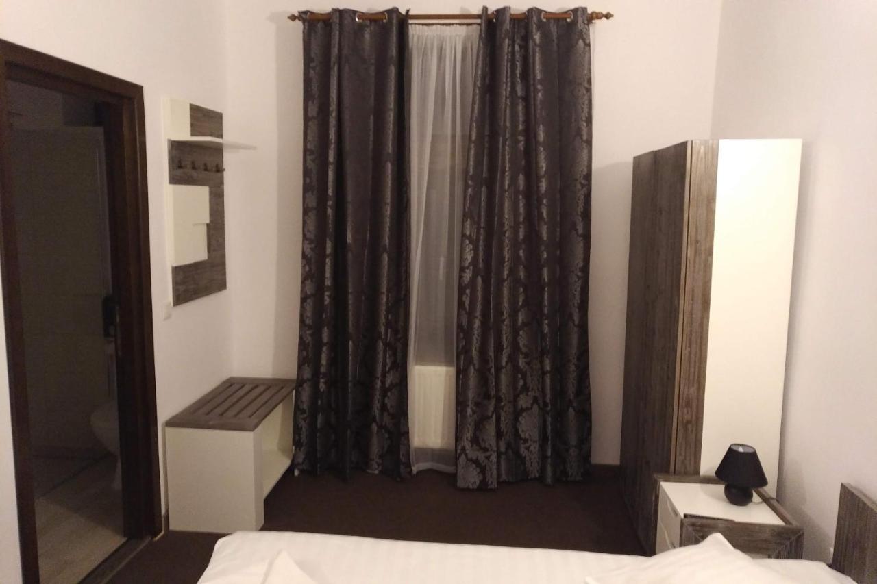Cristian Inn Zewnętrze zdjęcie