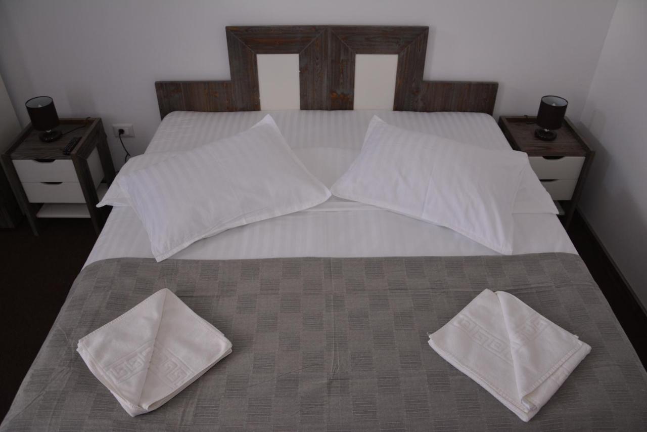 Cristian Inn Zewnętrze zdjęcie