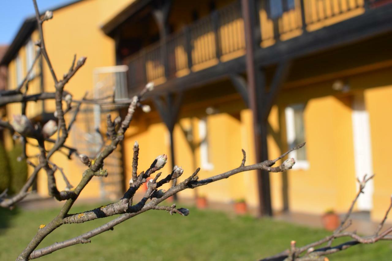 Cristian Inn Zewnętrze zdjęcie